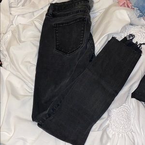 Black vigoss ripped kneed jeans
